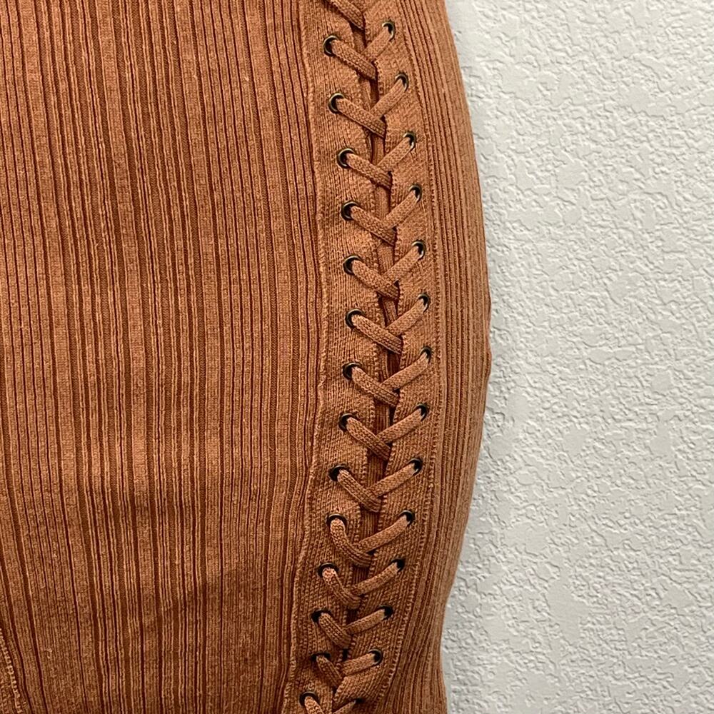 NBD Carden Laced Knit Mini Skirt Camel Brown Ribbed Side Tie Revolve M NWT - Picture 4 of 13